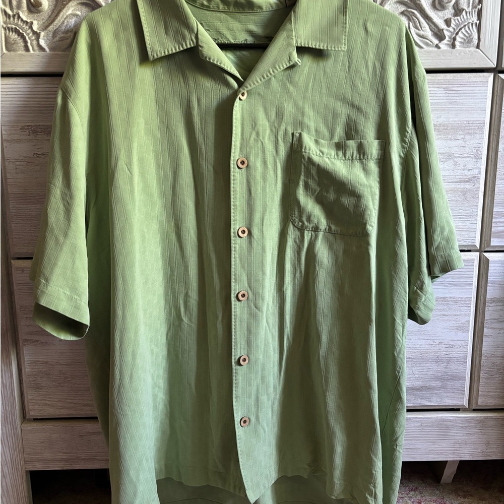 Tommy Bahama Green Casual Button Down Shirt